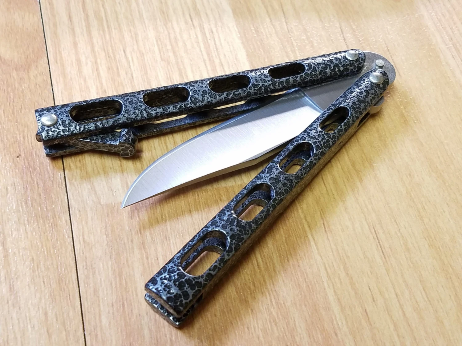 Benchmark 7.5" Black And Silver Butterfly Knife Flipping - 008 6 Benchmark 7.5" Black And Silver Butterfly Knife Flipping - 008 - Image 6